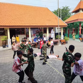 Teatrikal Hotel Yamato dalam mengenang sejarah Hari Pahlawan