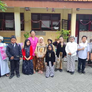 Cosplay ala Pahlawan Nasioanal di Hari Pahlawan 2024