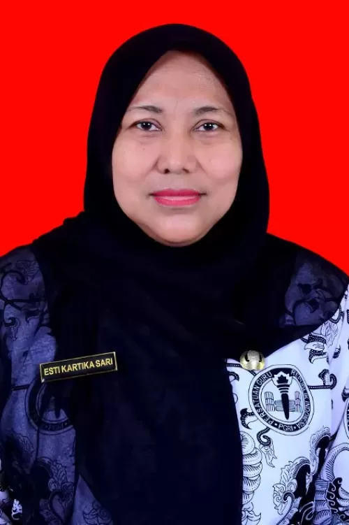 Dra. ESTI KARTIKA SARI